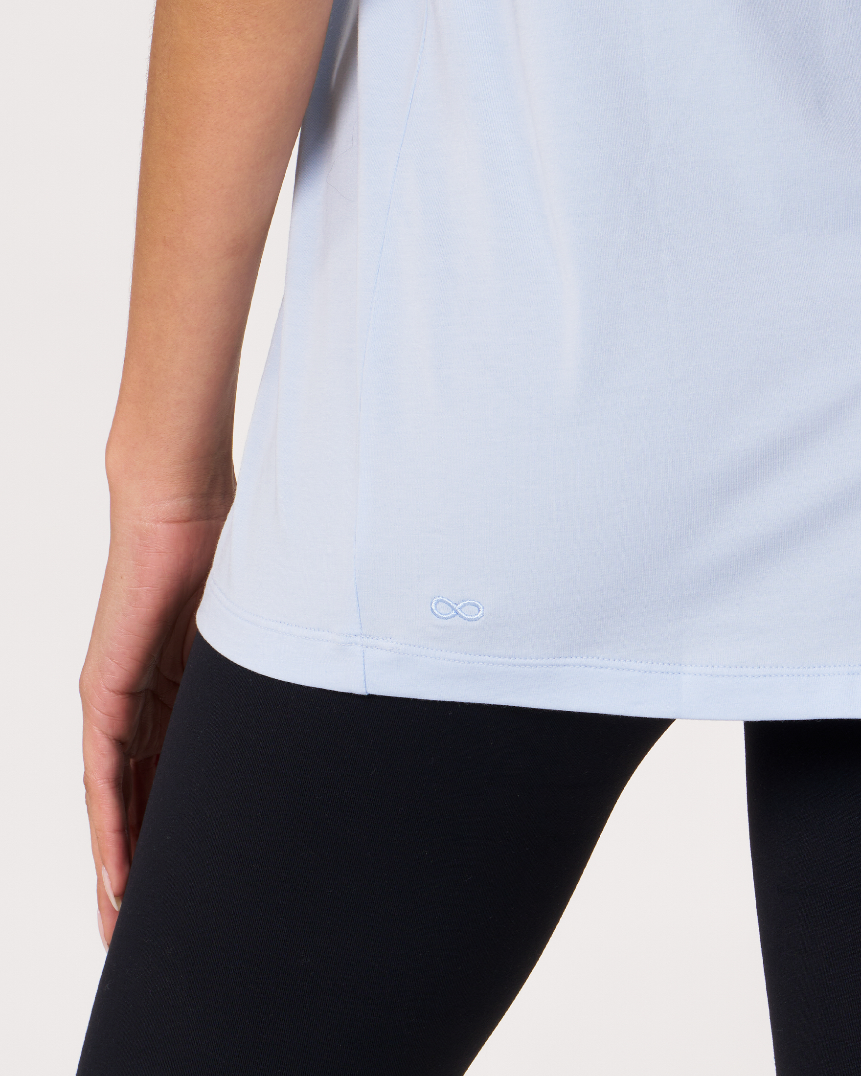 Rebody Essentials 超大款短袖上衣